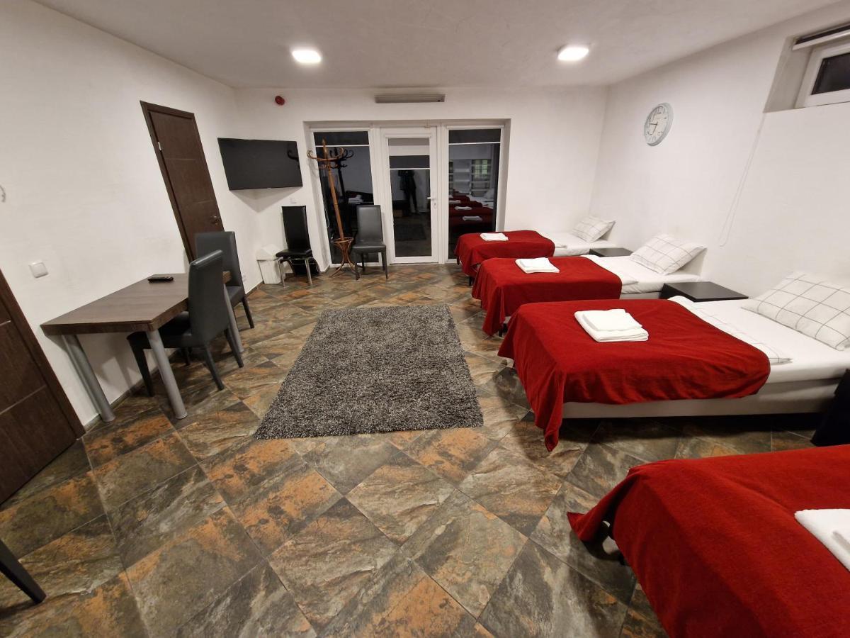Kalida B&B Rooms For Rent ラセイニアイ エクステリア 写真